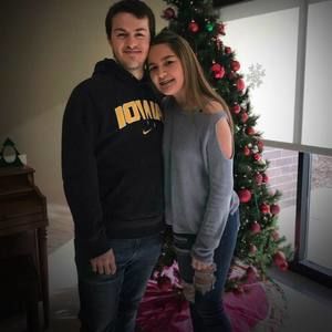 Meet your Posher, Brooke